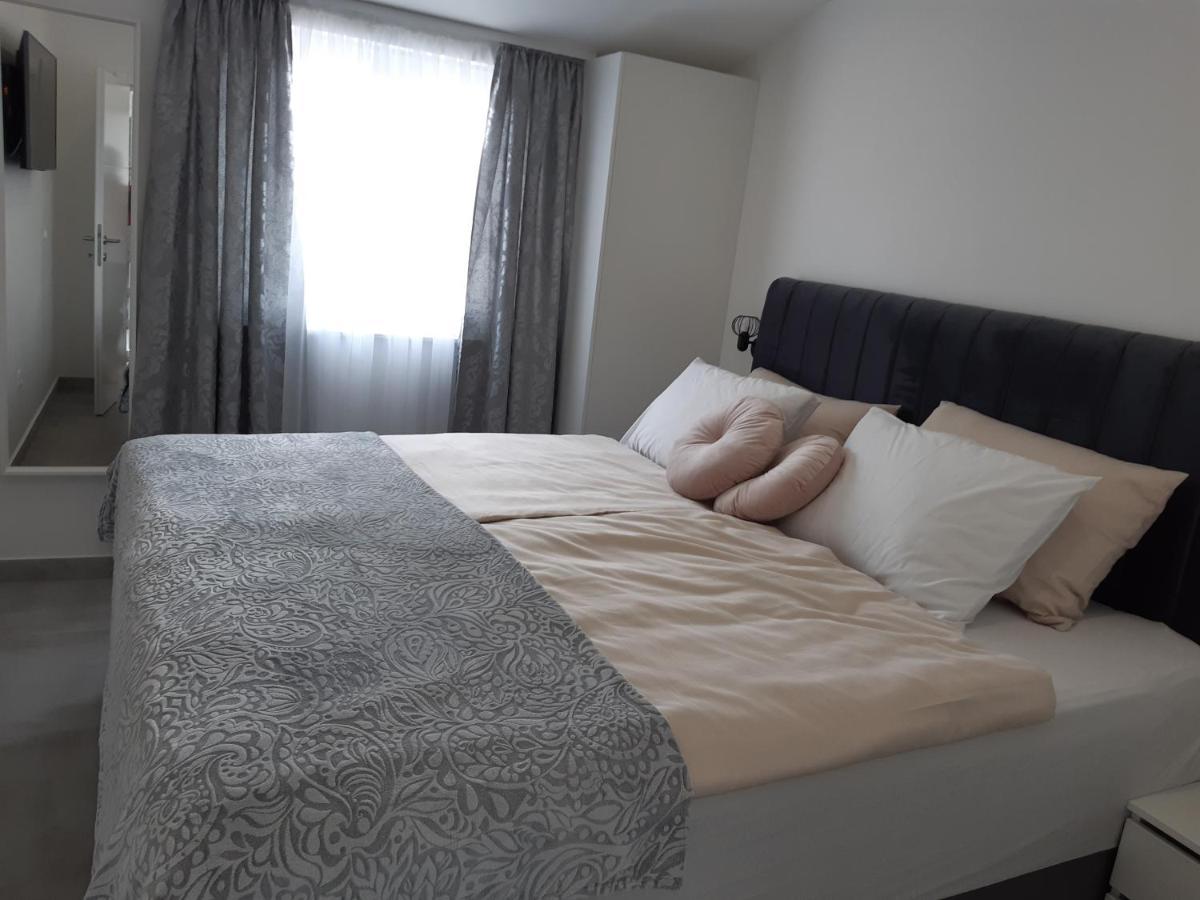 Apartments Croatiasun Vodice Bagian luar foto