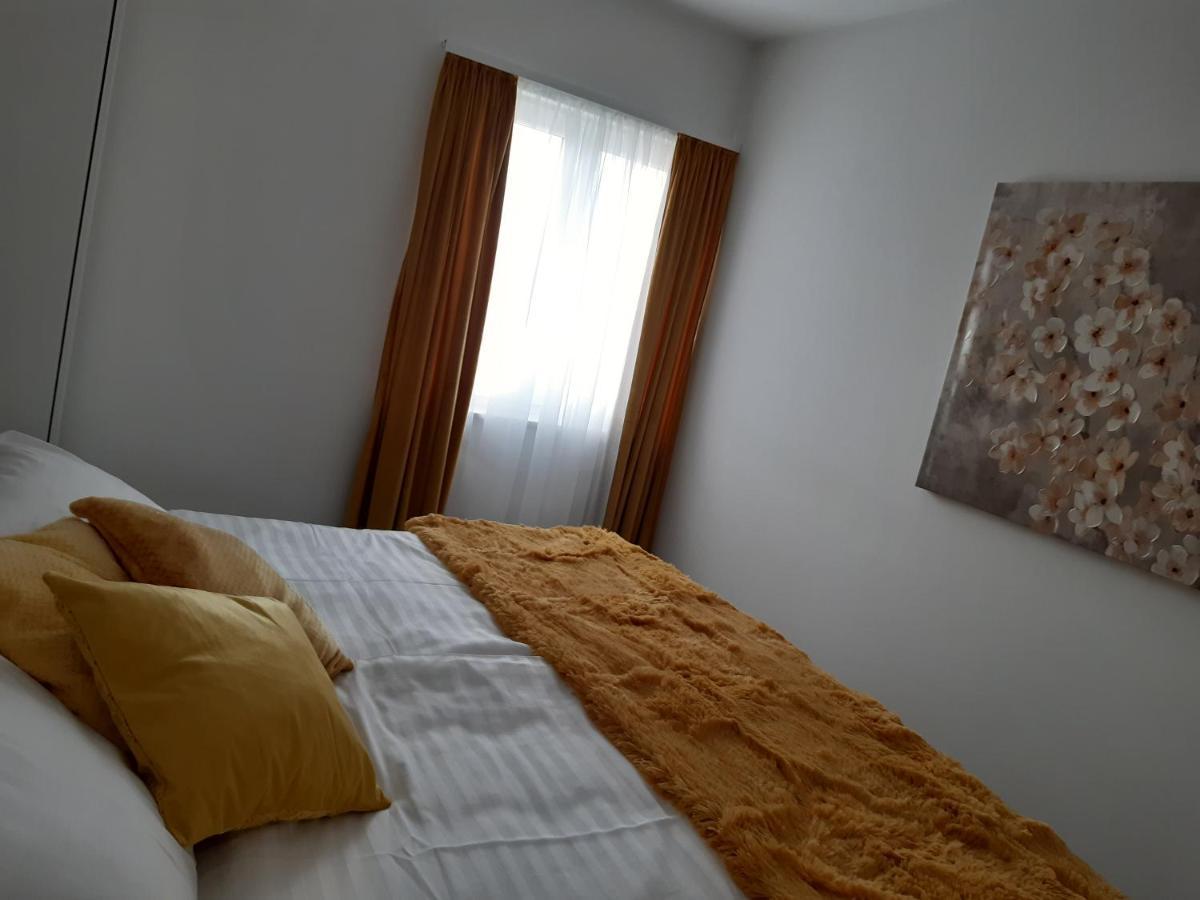 Apartments Croatiasun Vodice Bagian luar foto