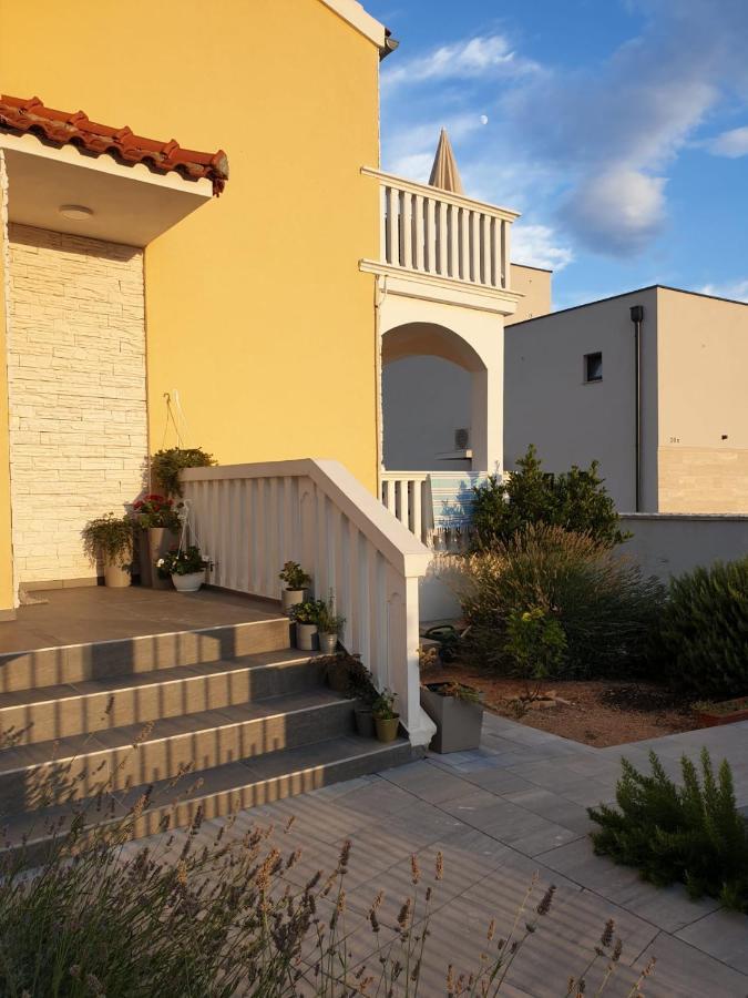 Apartments Croatiasun Vodice Bagian luar foto